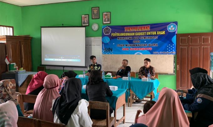 STKIP Muhammadiyah Blora Gelar Penyuluhan Penyalahgunaan Gadget